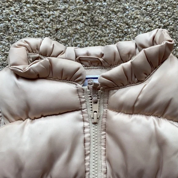 Gymboree puffer vest toddler size 4 (XS) - Picture 10 of 10